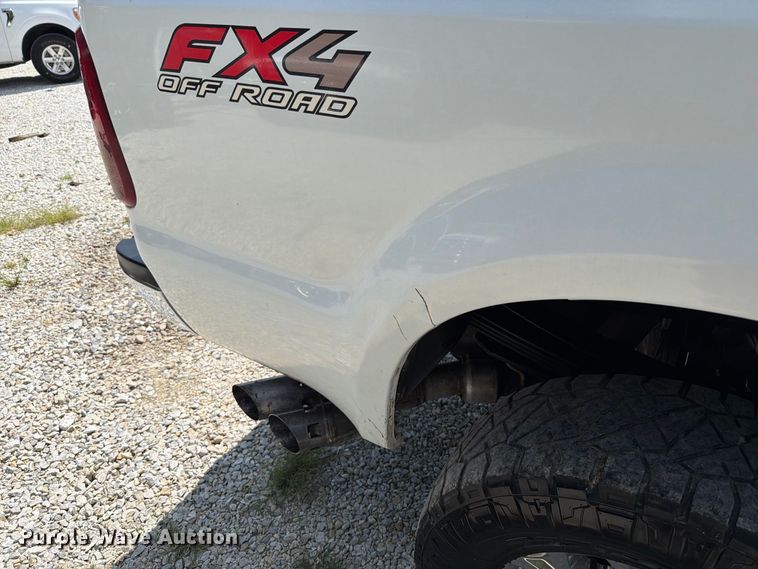 image for item FT6198 2008 Ford F350 Super Duty pickup truck