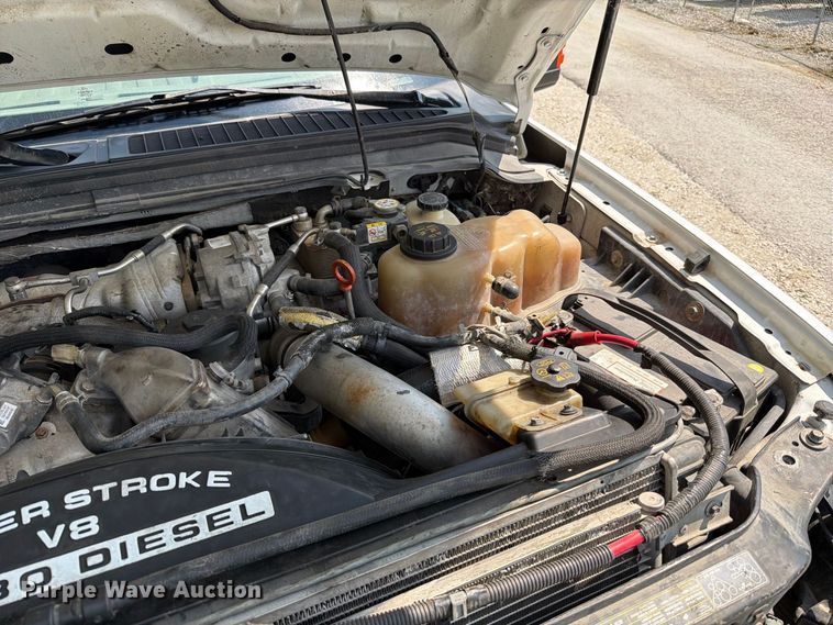 image for item FT6198 2008 Ford F350 Super Duty pickup truck
