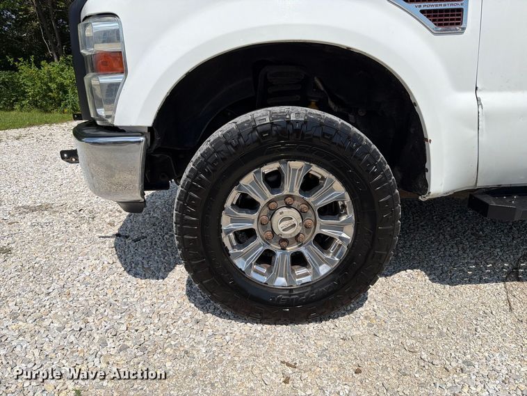 image for item FT6198 2008 Ford F350 Super Duty pickup truck