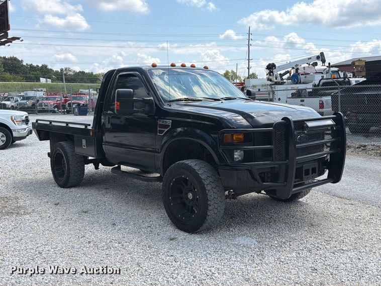 image for item FT6199 2008 Ford F250 Super Duty flatbed pickup truck