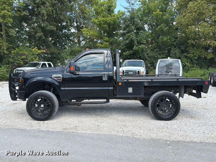 image for item FT6199 2008 Ford F250 Super Duty flatbed pickup truck
