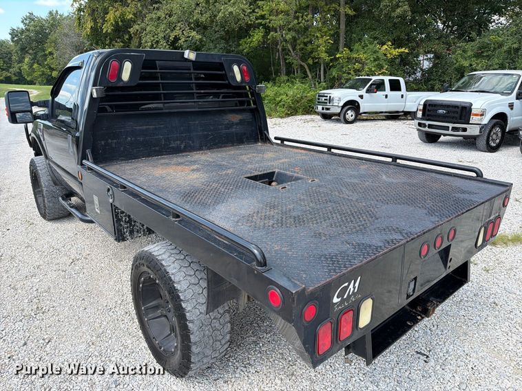 image for item FT6199 2008 Ford F250 Super Duty flatbed pickup truck