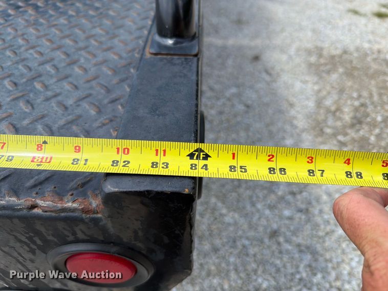image for item FT6199 2008 Ford F250 Super Duty flatbed pickup truck