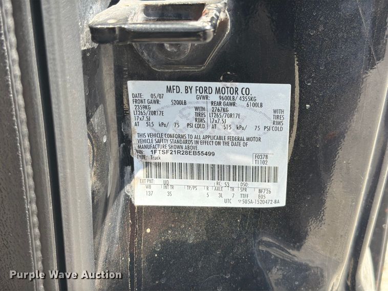 image for item FT6199 2008 Ford F250 Super Duty flatbed pickup truck