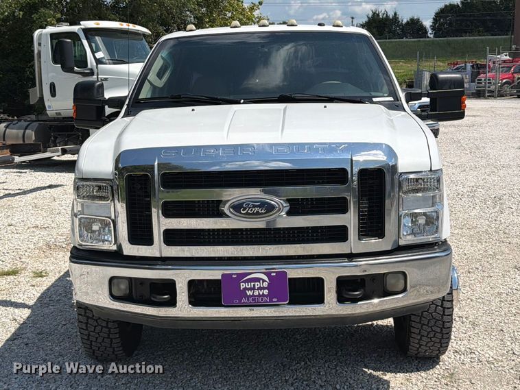 image for item FT6200 2008 Ford F350 Super Duty Crew Cab pickup truck