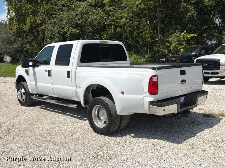 image for item FT6200 2008 Ford F350 Super Duty Crew Cab pickup truck