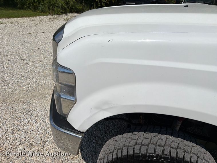 image for item FT6200 2008 Ford F350 Super Duty Crew Cab pickup truck