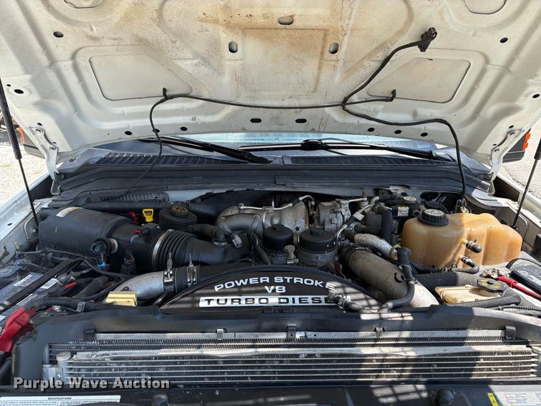 image for item FT6200 2008 Ford F350 Super Duty Crew Cab pickup truck