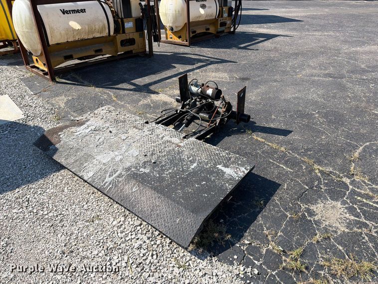 image for item FT6205 Thieman end gate lift