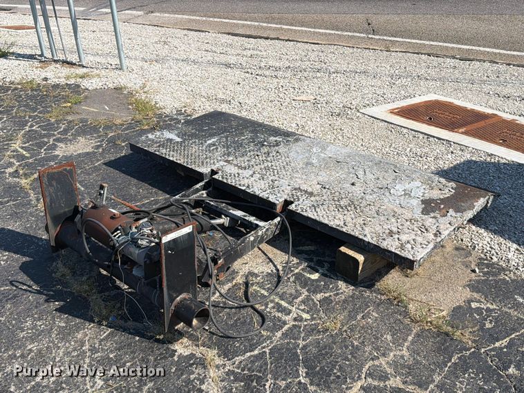 image for item FT6205 Thieman end gate lift