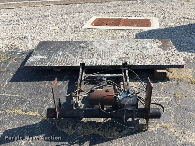 image for item FT6205 Thieman end gate lift