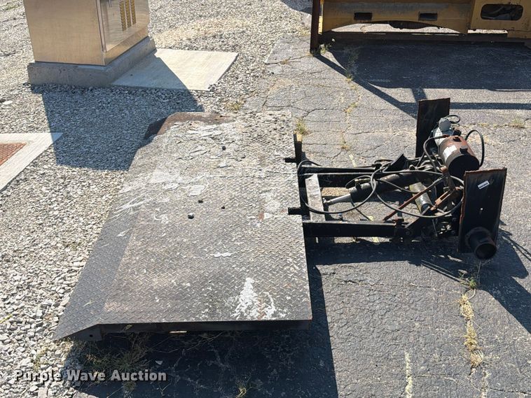 image for item FT6205 Thieman end gate lift