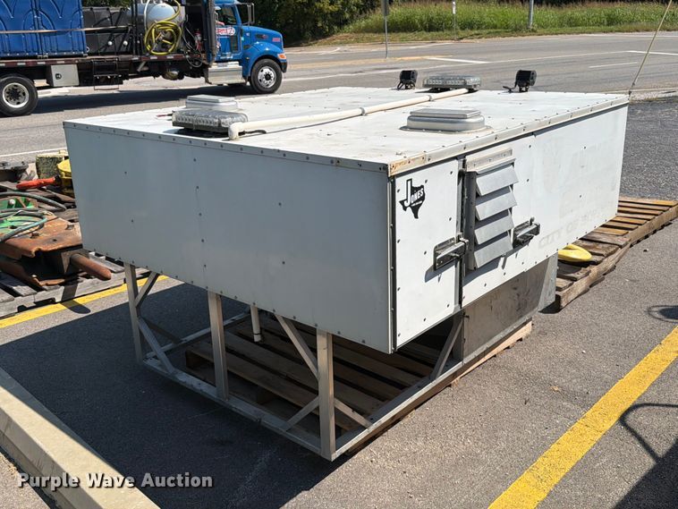 image for item FT6206 Jones animal control bed insert