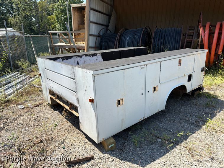 image for item FT6214 Reading 132GABDW utility bed