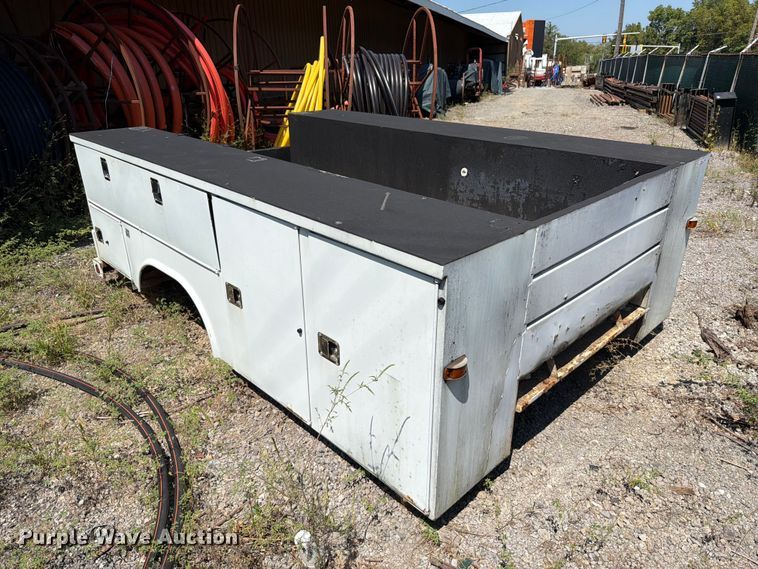image for item FT6214 Reading 132GABDW utility bed