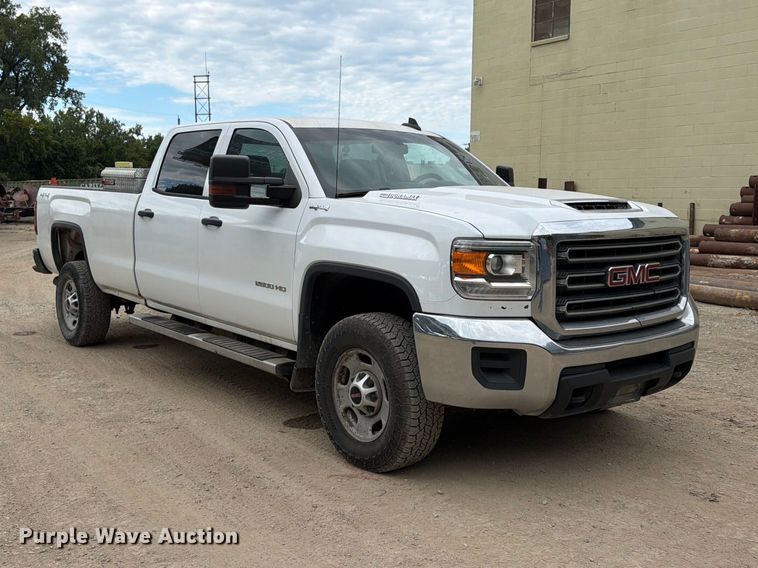 image for item FU4583 2017 GMC Sierra 2500HD Crew Cab pickup truck