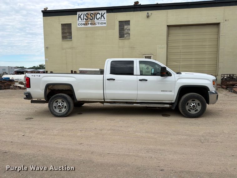 image for item FU4583 2017 GMC Sierra 2500HD Crew Cab pickup truck