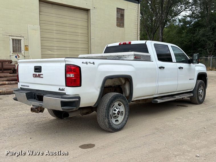 image for item FU4583 2017 GMC Sierra 2500HD Crew Cab pickup truck