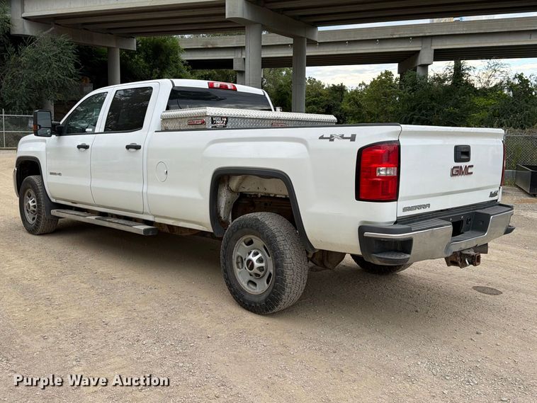 image for item FU4583 2017 GMC Sierra 2500HD Crew Cab pickup truck