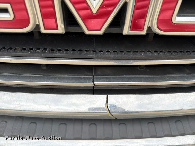 image for item FU4583 2017 GMC Sierra 2500HD Crew Cab pickup truck