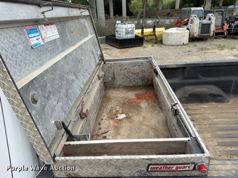 image for item FU4583 2017 GMC Sierra 2500HD Crew Cab pickup truck