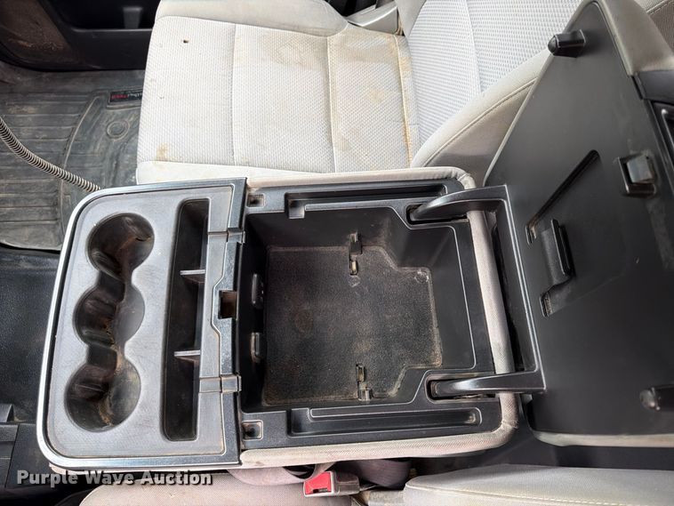 image for item FU4583 2017 GMC Sierra 2500HD Crew Cab pickup truck