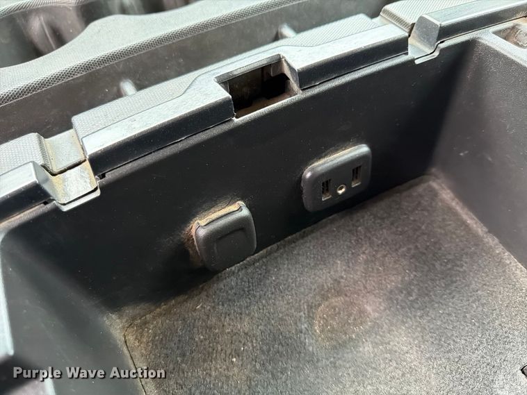 image for item FU4583 2017 GMC Sierra 2500HD Crew Cab pickup truck
