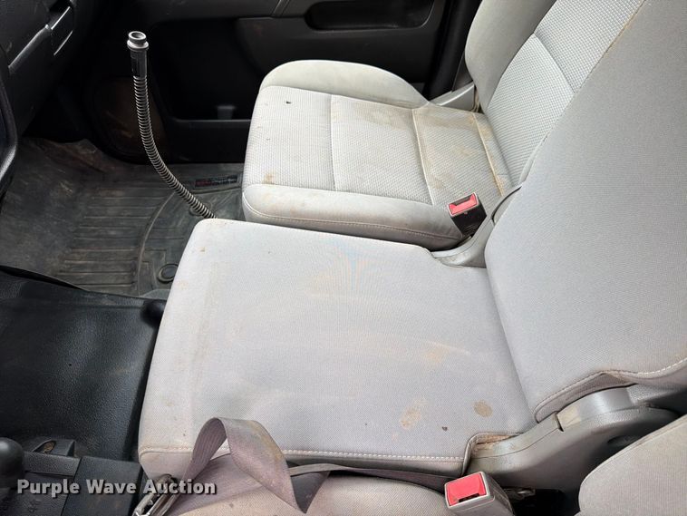 image for item FU4583 2017 GMC Sierra 2500HD Crew Cab pickup truck
