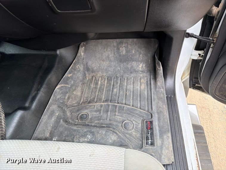 image for item FU4583 2017 GMC Sierra 2500HD Crew Cab pickup truck