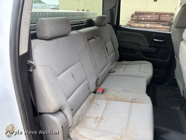image for item FU4583 2017 GMC Sierra 2500HD Crew Cab pickup truck