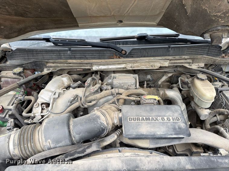 image for item FU4583 2017 GMC Sierra 2500HD Crew Cab pickup truck