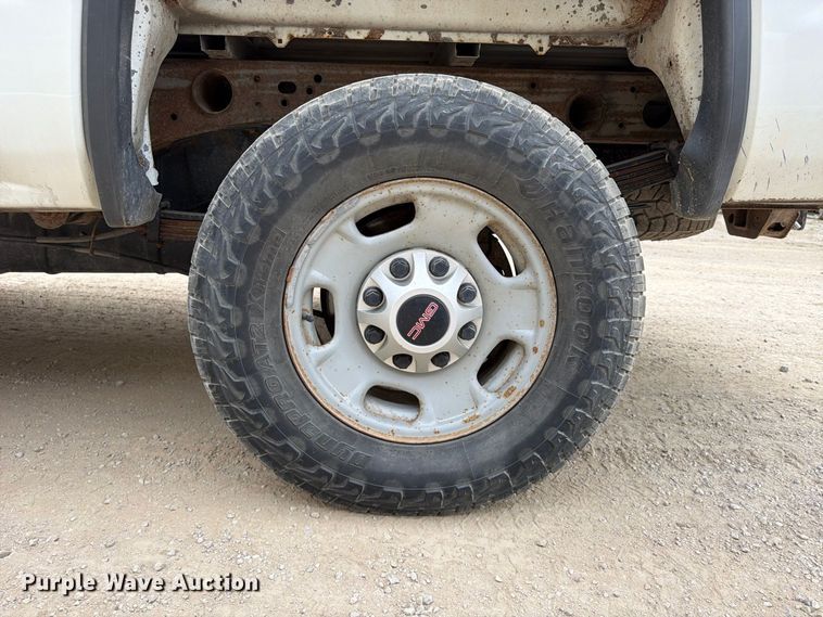 image for item FU4583 2017 GMC Sierra 2500HD Crew Cab pickup truck
