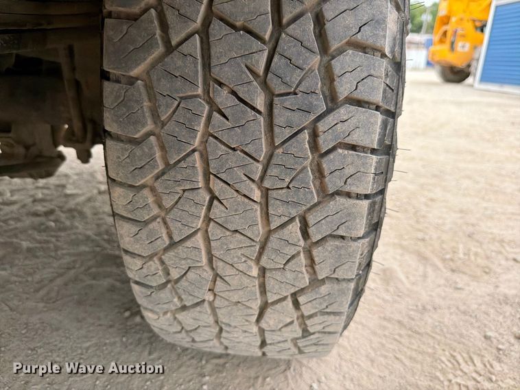 image for item FU4584 2012 Ford F250 Super Duty XL Ext. Cab pickup truck