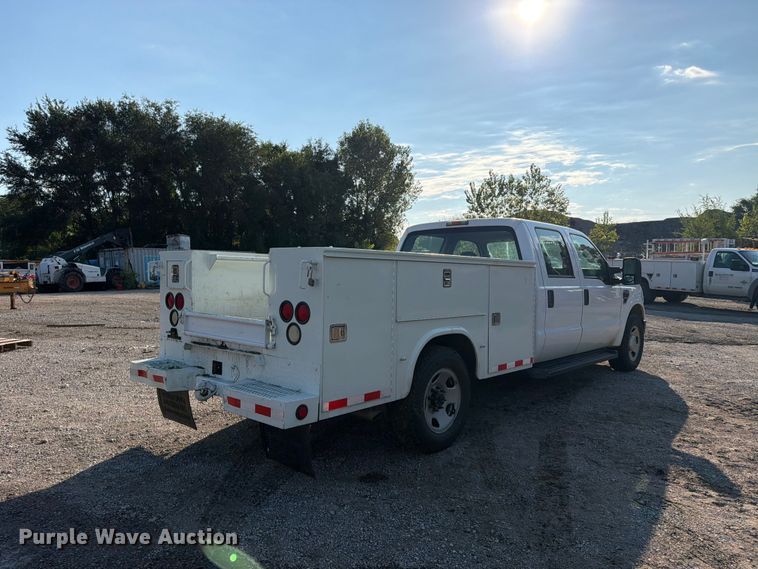 image for item FU4589 2008 Ford F350 Super Duty Crew Cab utility bed pickup truck