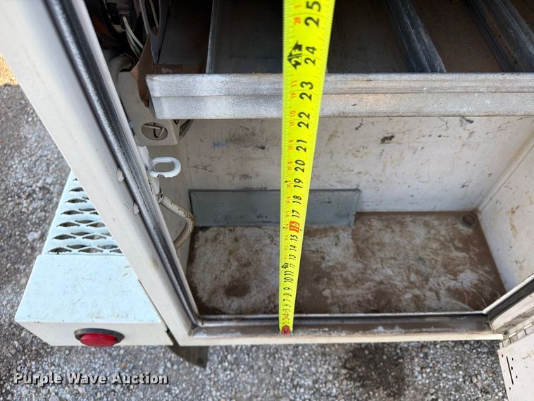 image for item FU4589 2008 Ford F350 Super Duty Crew Cab utility bed pickup truck