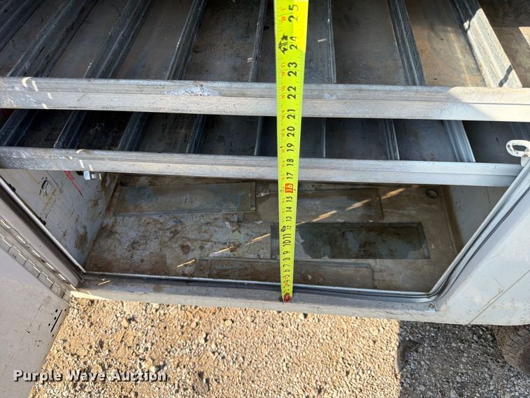image for item FU4589 2008 Ford F350 Super Duty Crew Cab utility bed pickup truck