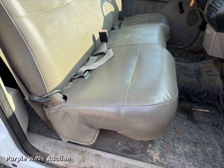 image for item FU4589 2008 Ford F350 Super Duty Crew Cab utility bed pickup truck