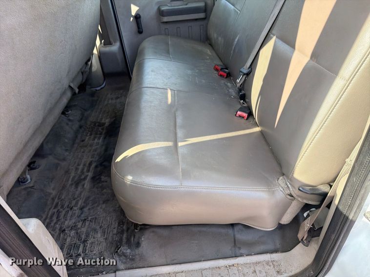 image for item FU4589 2008 Ford F350 Super Duty Crew Cab utility bed pickup truck