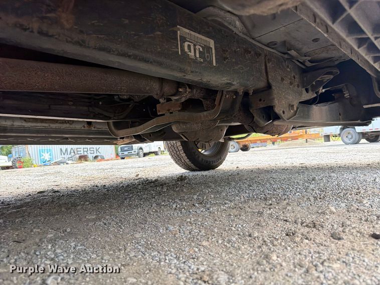 image for item FU4589 2008 Ford F350 Super Duty Crew Cab utility bed pickup truck