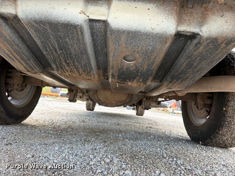 image for item FU4589 2008 Ford F350 Super Duty Crew Cab utility bed pickup truck
