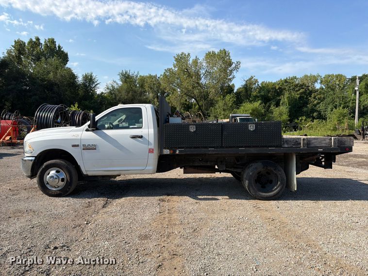 image for item FU4590 2016 RAM 3500 flatbed pickup truck