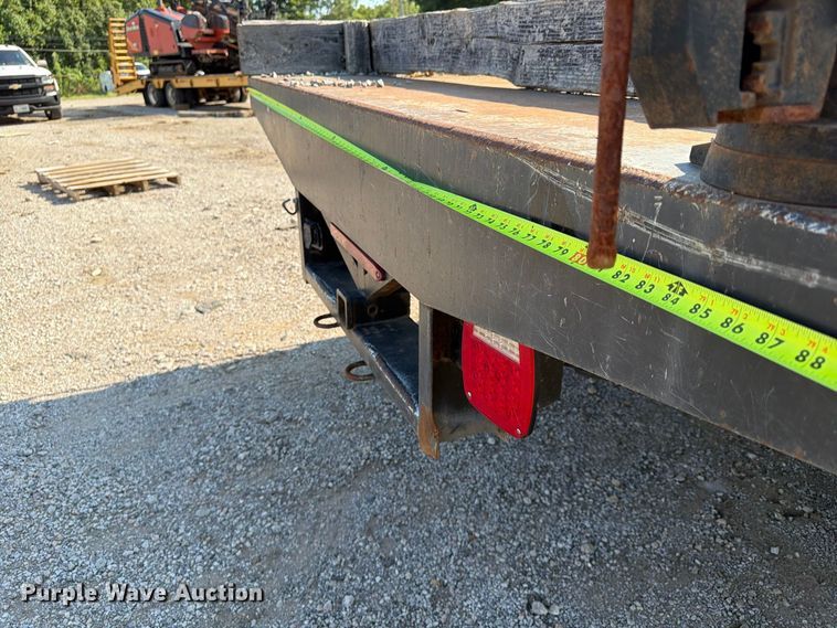 image for item FU4590 2016 RAM 3500 flatbed pickup truck