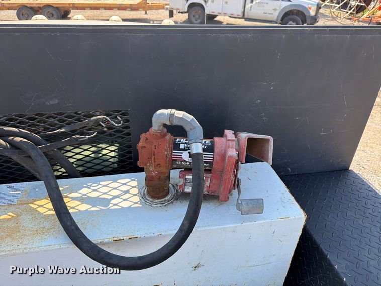 image for item FU4590 2016 RAM 3500 flatbed pickup truck