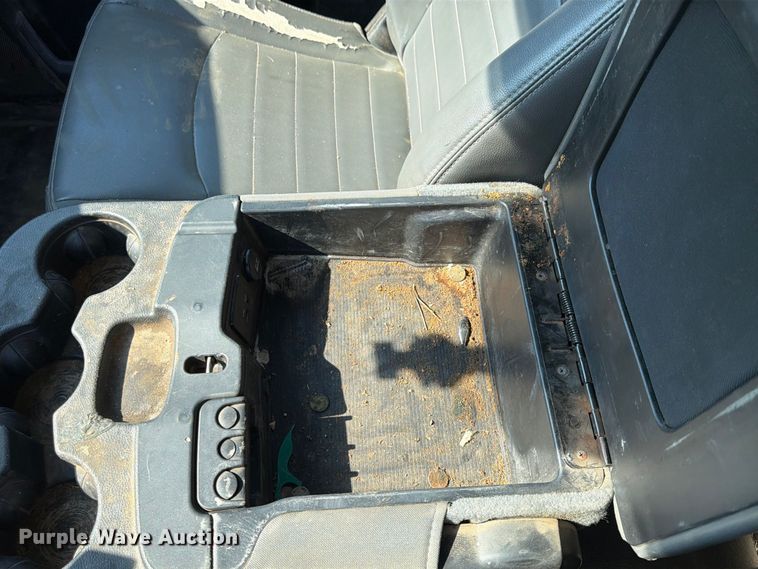 image for item FU4590 2016 RAM 3500 flatbed pickup truck