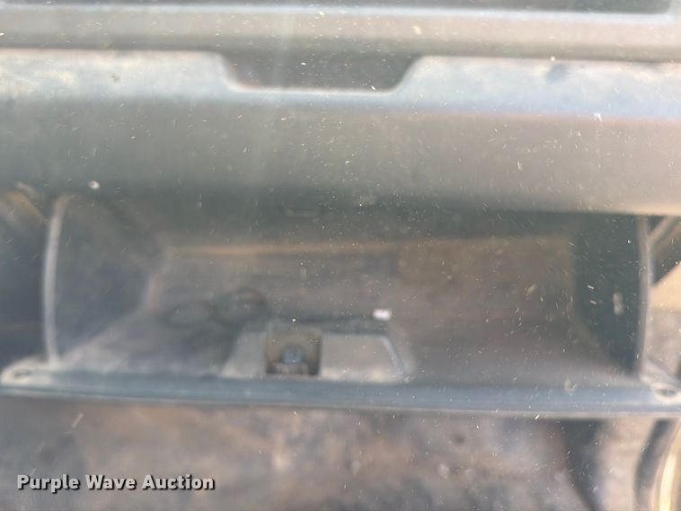 image for item FU4590 2016 RAM 3500 flatbed pickup truck