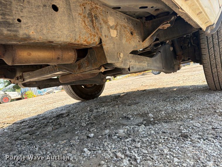 image for item FU4590 2016 RAM 3500 flatbed pickup truck