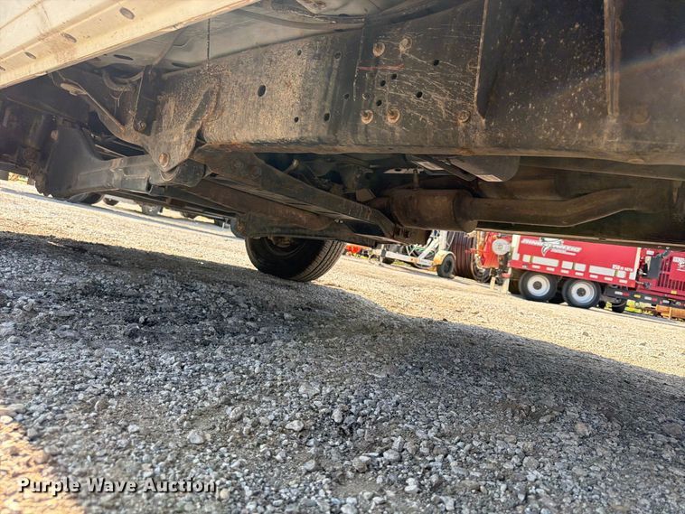 image for item FU4590 2016 RAM 3500 flatbed pickup truck