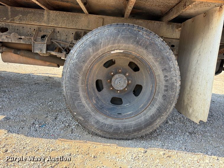 image for item FU4590 2016 RAM 3500 flatbed pickup truck