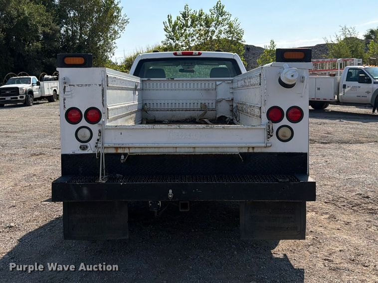 image for item FU4591 2009 Chevrolet Silverado 2500HD utility bed pickup truck
