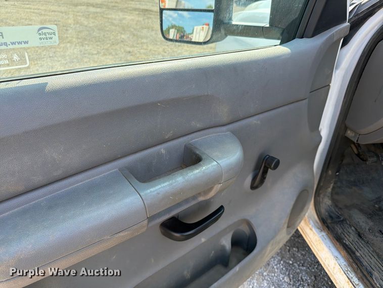 image for item FU4591 2009 Chevrolet Silverado 2500HD utility bed pickup truck